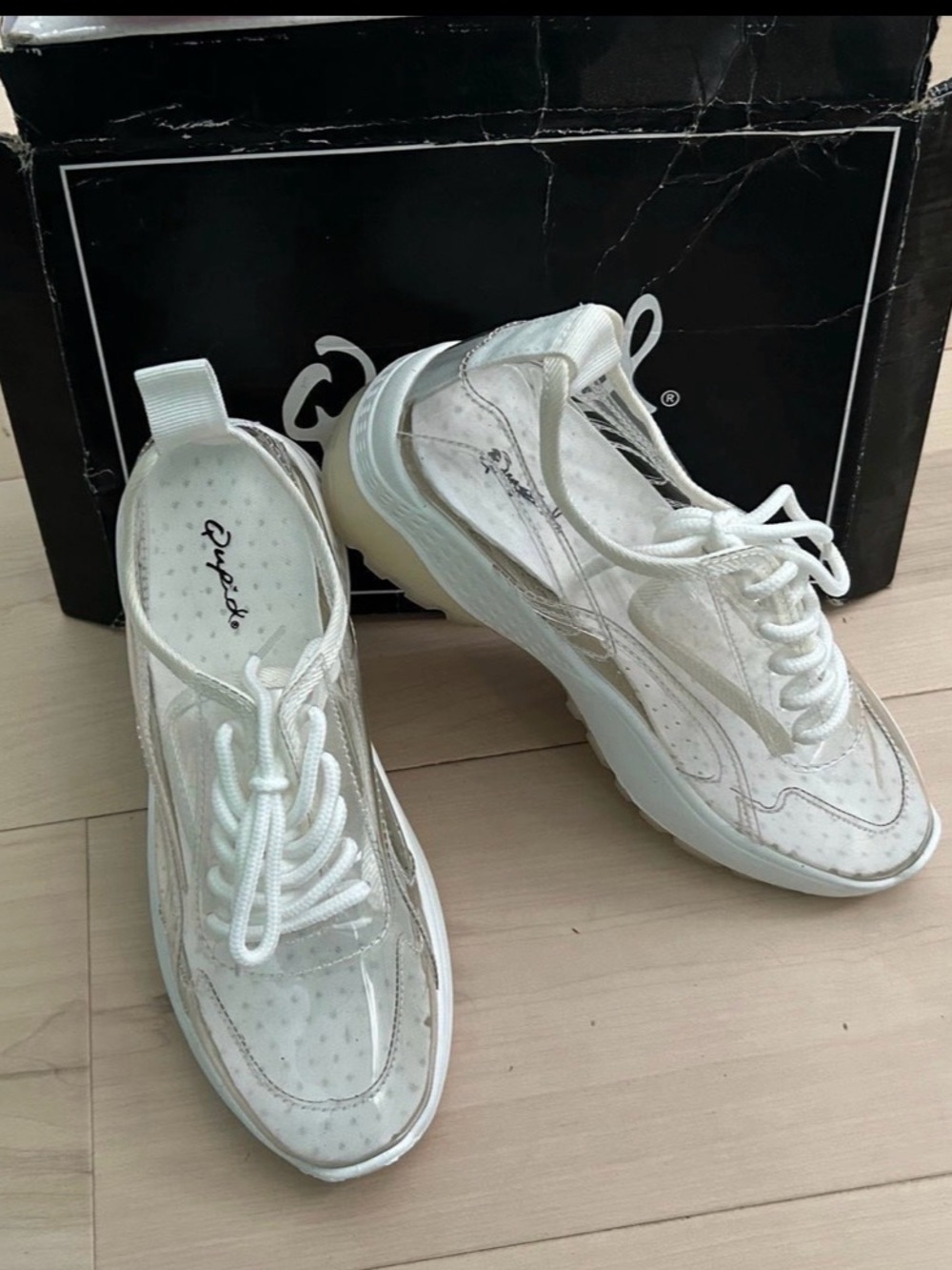 NWOT Qupid Clear/White Sneakers/Shoes Size 6